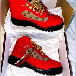 Supreme X New York Yankees Red Timberland